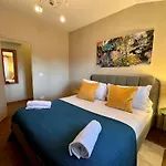 Hugo Apartment