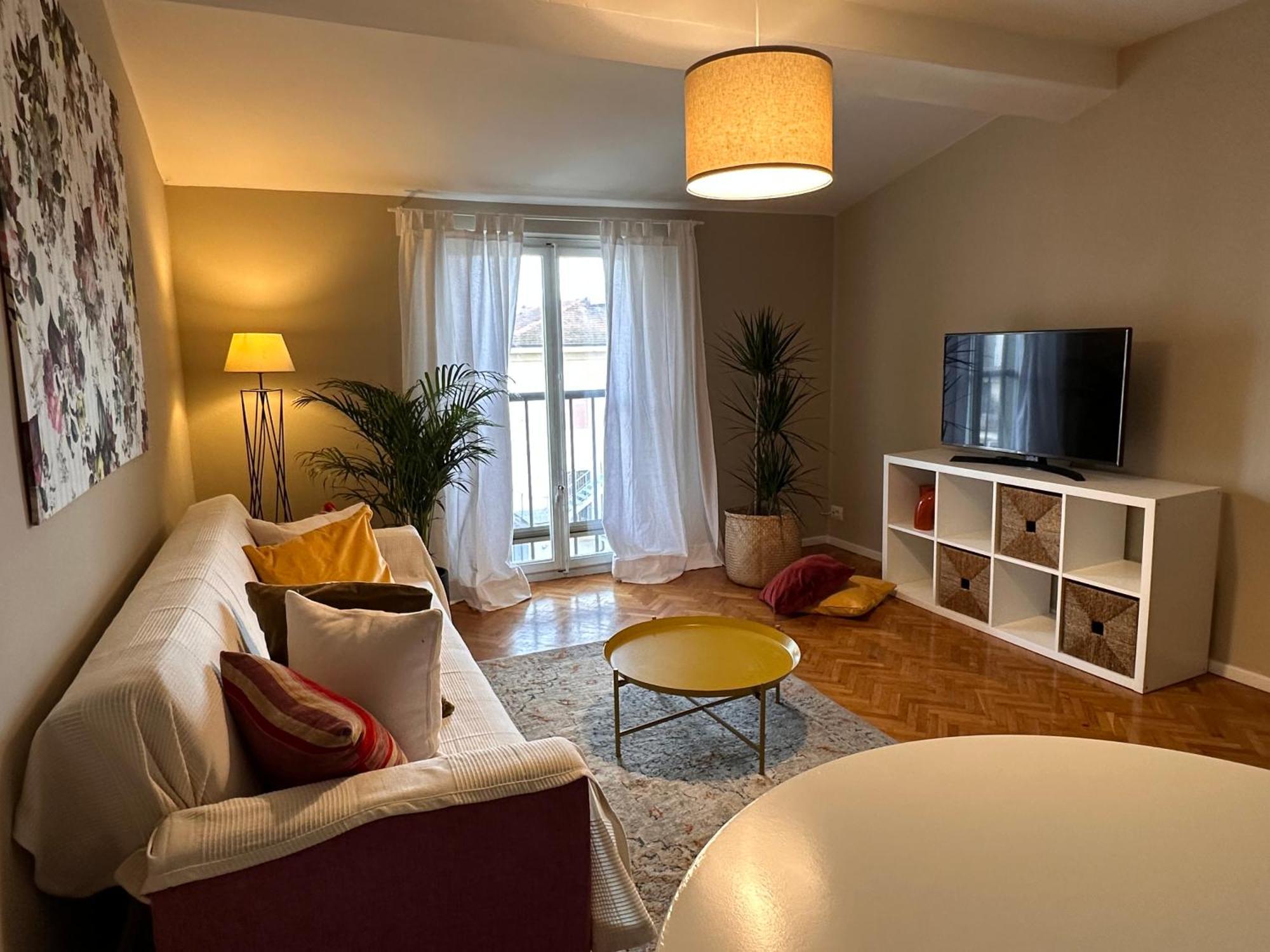 Hugo Apartamento Florencia